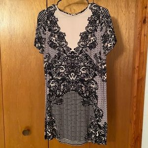 Short sleeve dress